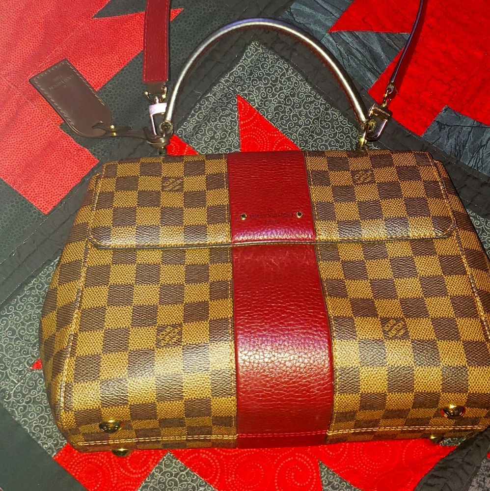 Louis Vuitton purse